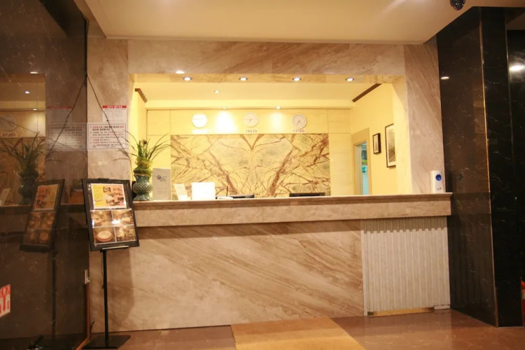 Hotel Nyxfox