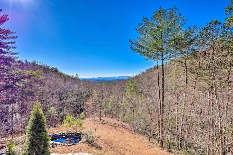 Expansive Murphy Retreat w/ Mountain Views!