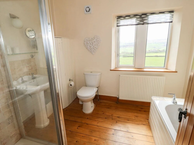 17 Upper Marsh Lane
