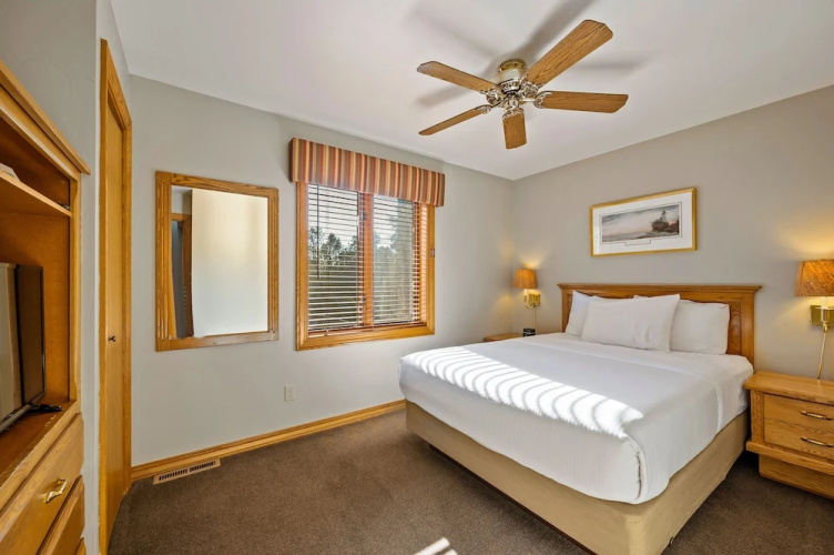 Evergreen Hill Condominiums