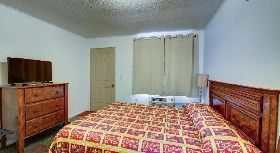 Crimson Hills Motel
