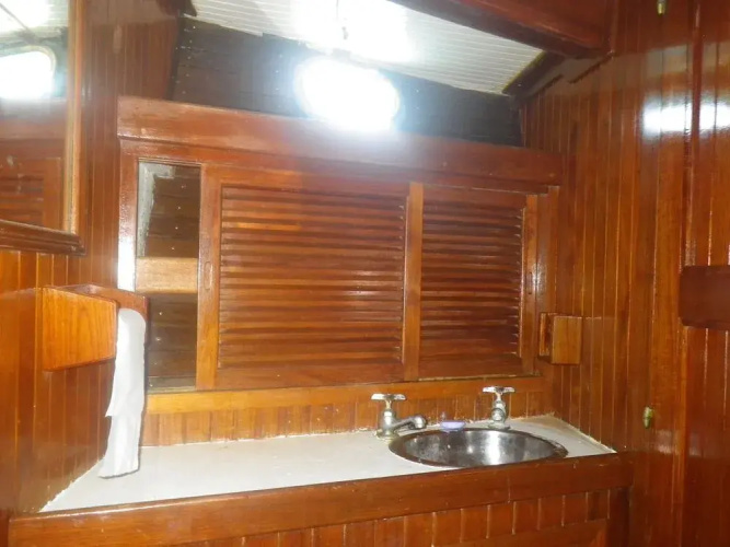 Culebra Bed & Breakfast on a Boat
