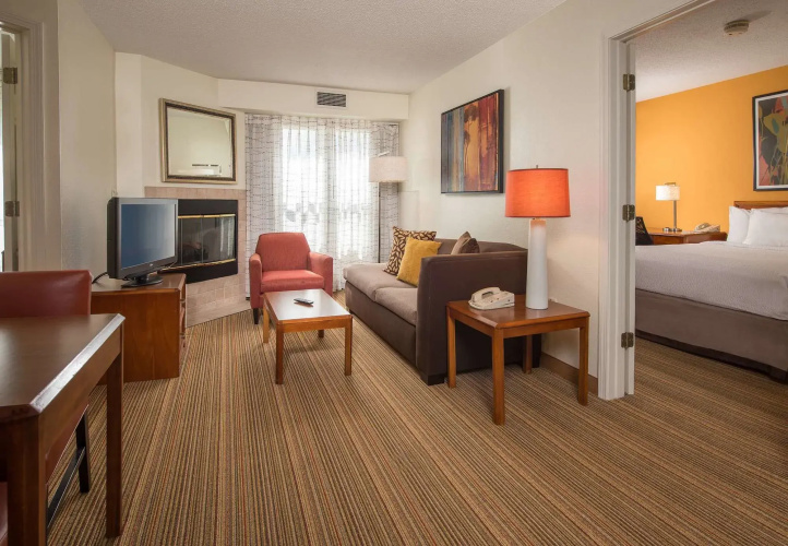 Sonesta ES Suites Charleston