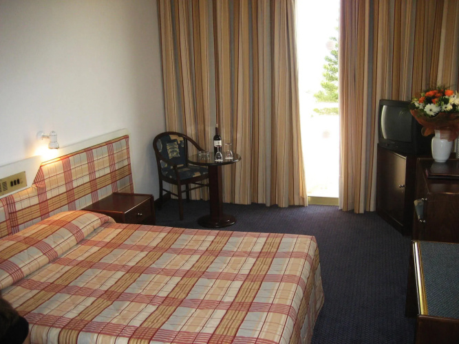 Crown Resorts Henipa