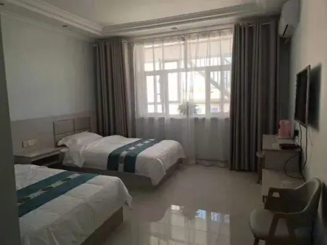 Aksai Happy Hotel