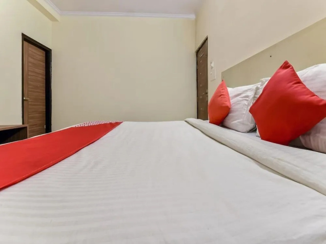 OYO 16642 Flagship Hotel Mahadev