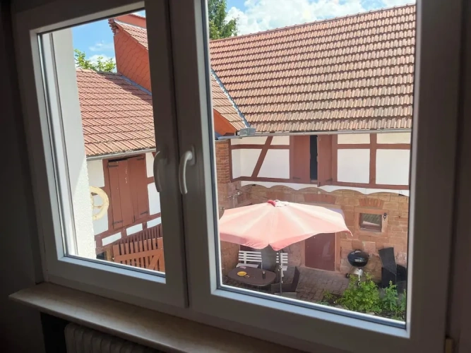 Standard Single room with courtyard view