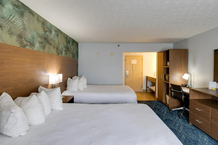 Park Grove Inn