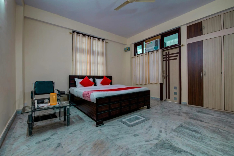 Flagship 74346 Rajbanshi Nagar