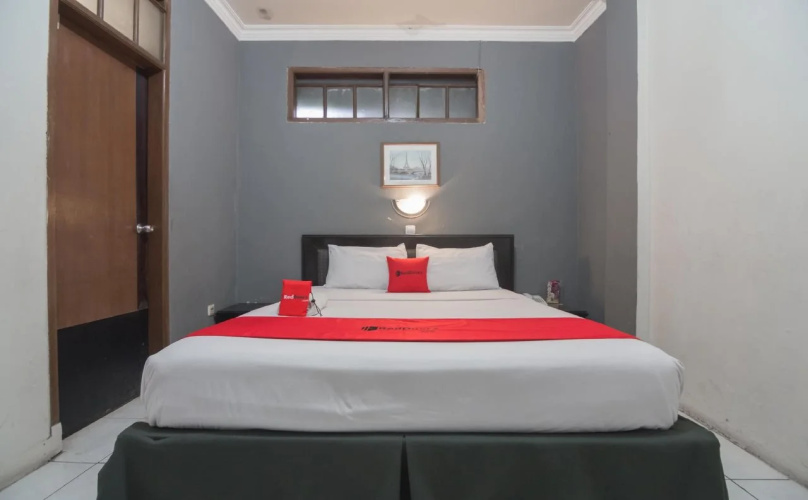 RedDoorz @ Cihampelas