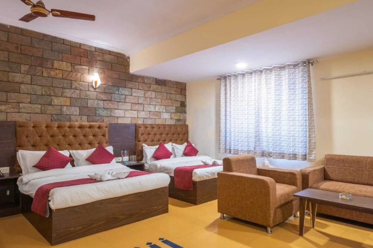 Hotel V Inn