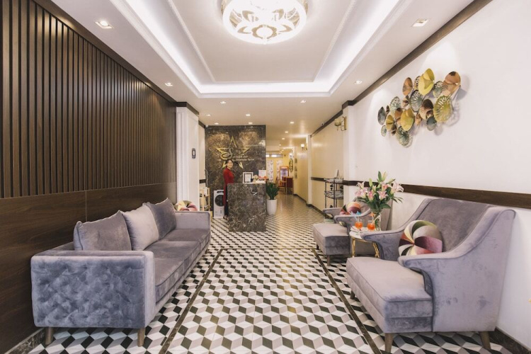 Iris Legend Hotel