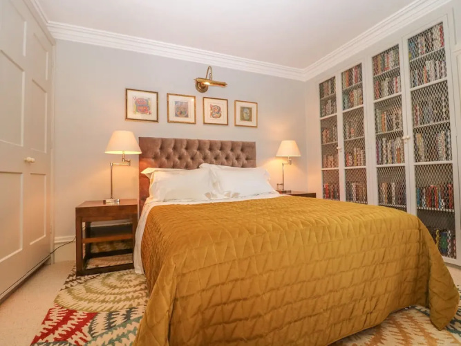 4 Maidens Row
