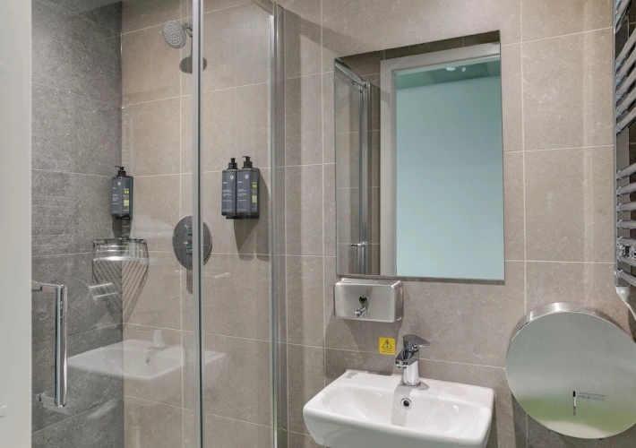 Deluxe Double room with city view