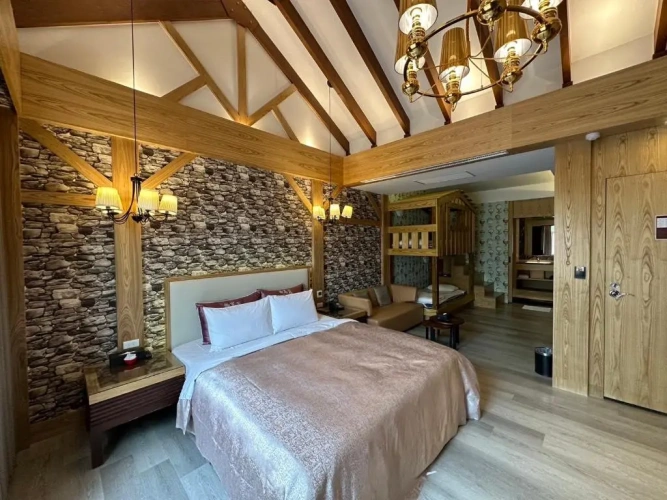 Premium Quadruple room