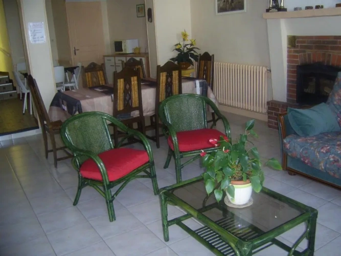 3 Bedrooms Cottage