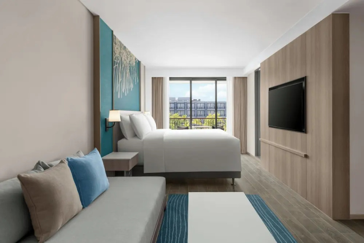 Courtyard By Marriott Phuket Chalong Bay Resort