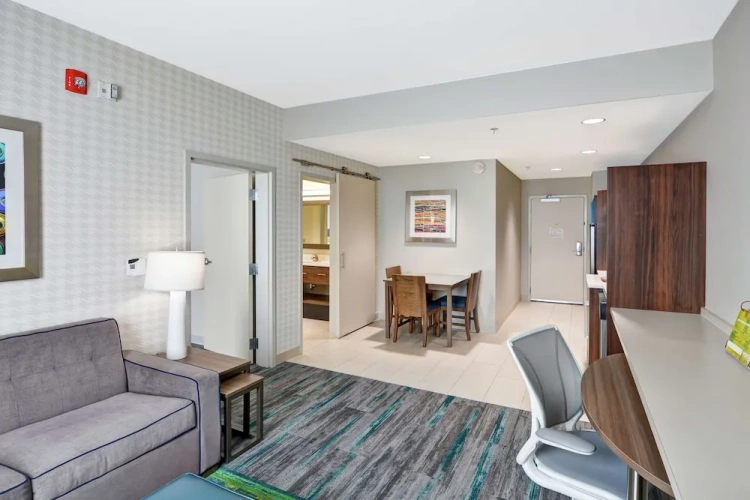 1 Bedroom Suite
