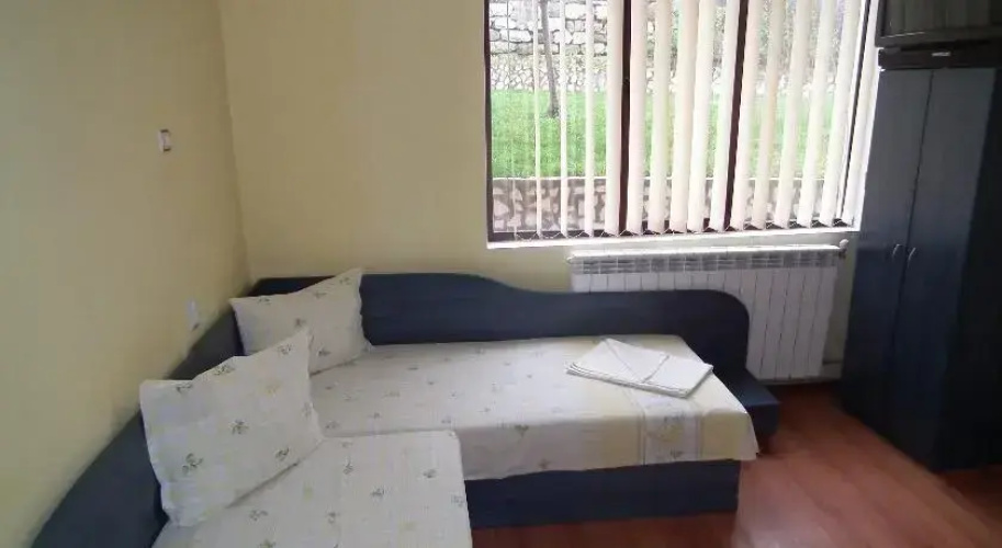 Guest House Bedrock