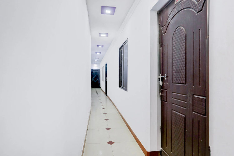 Hotel O Dwarka Formerly Hotel Shree