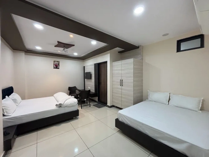 Standard Quadruple Family room