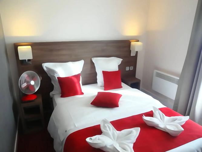 Hotel La Perle Montparnasse