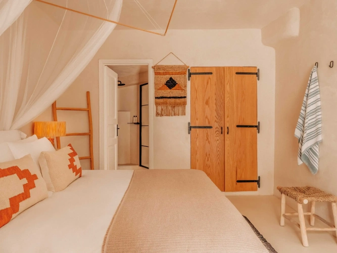 Standard Basement room