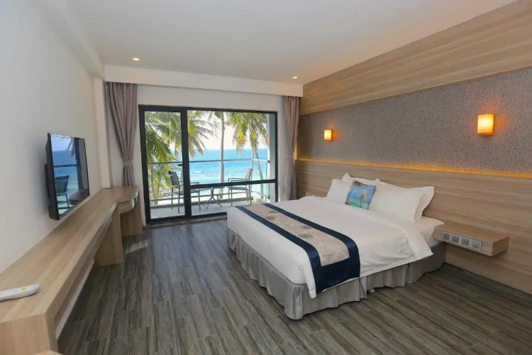 Deluxe Double room with balcony and with sea view