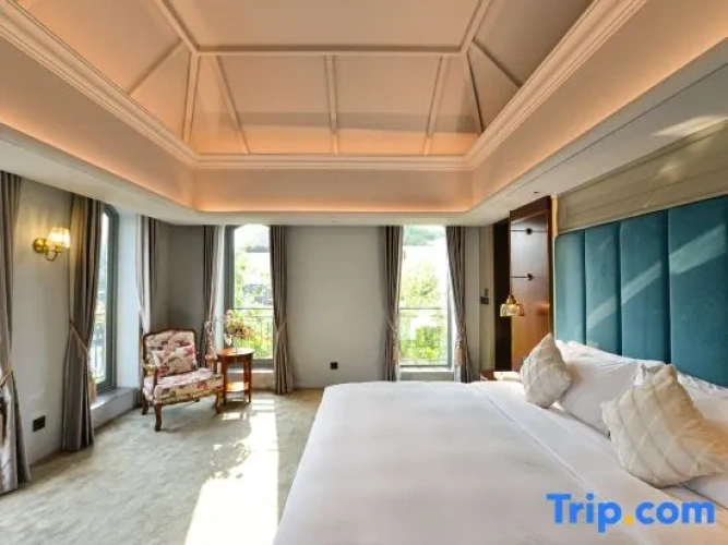 Luxury Family Suite