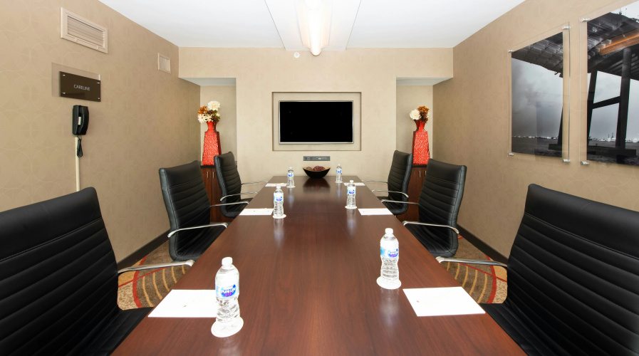 DoubleTree by Hilton Hotel & Suites Charleston Airport photo 18
