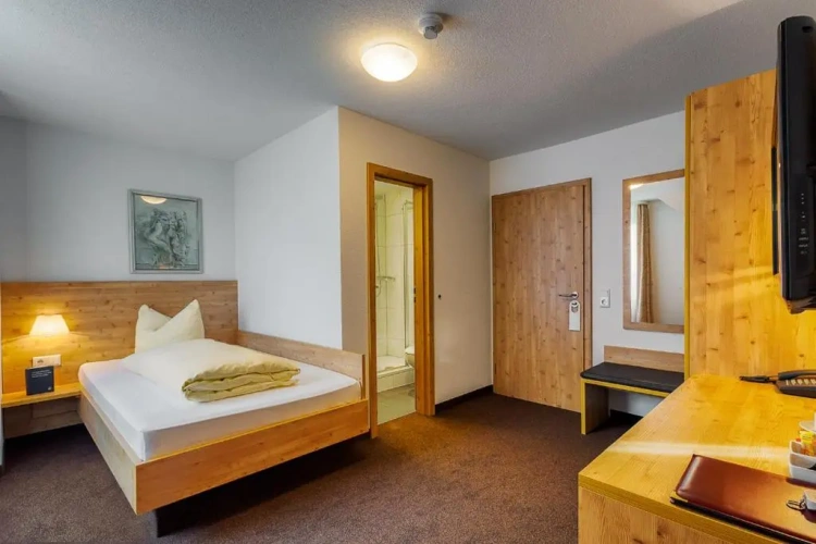 Standard Single room