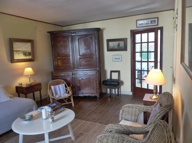 3 Bedrooms Cottage