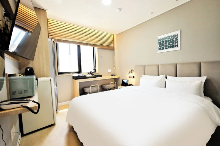 DELAMOUR Hotel