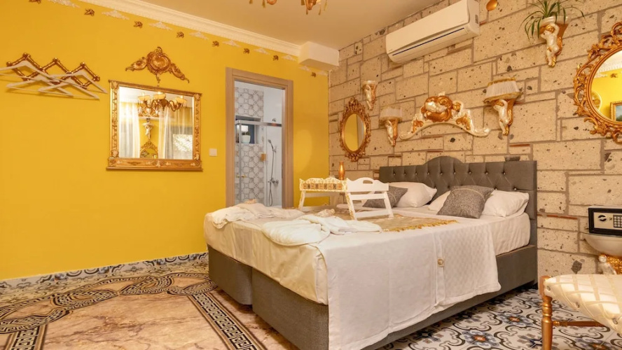Lamur Otel