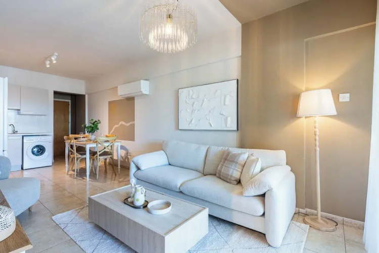 Calina - 3-BR Apt & Pool in Mackenzie
