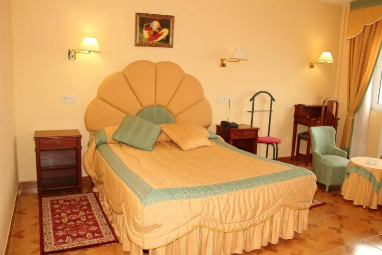 Hotel Avenida III