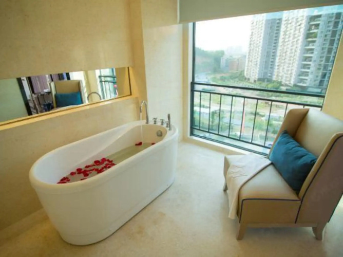 Loves Hotel