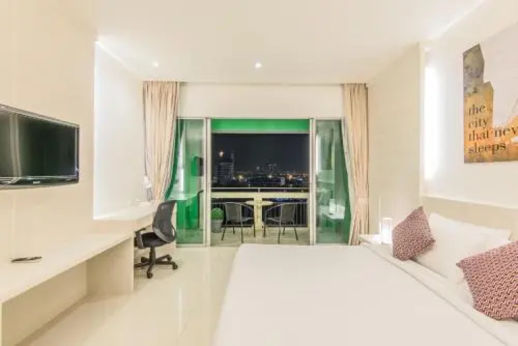 Roomromo Residence by Rompo