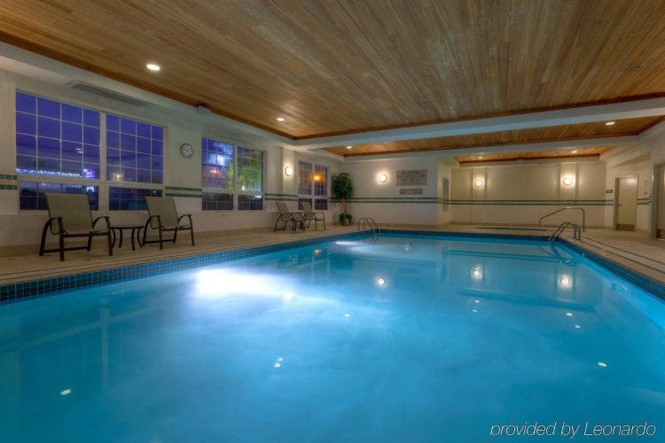 Country Inn & Suites By Radisson, Calgary-Northeast photo 13
