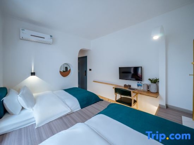 Standard room with garden view