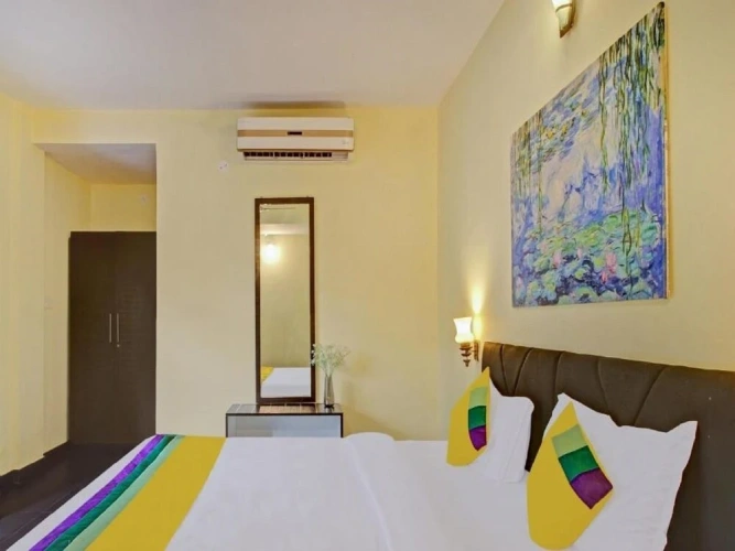 Economy room