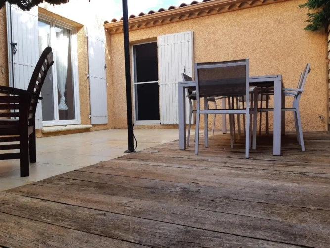 2 Bedrooms Cottage
