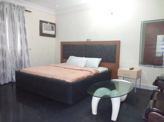 D'Luxx Villa & Suites