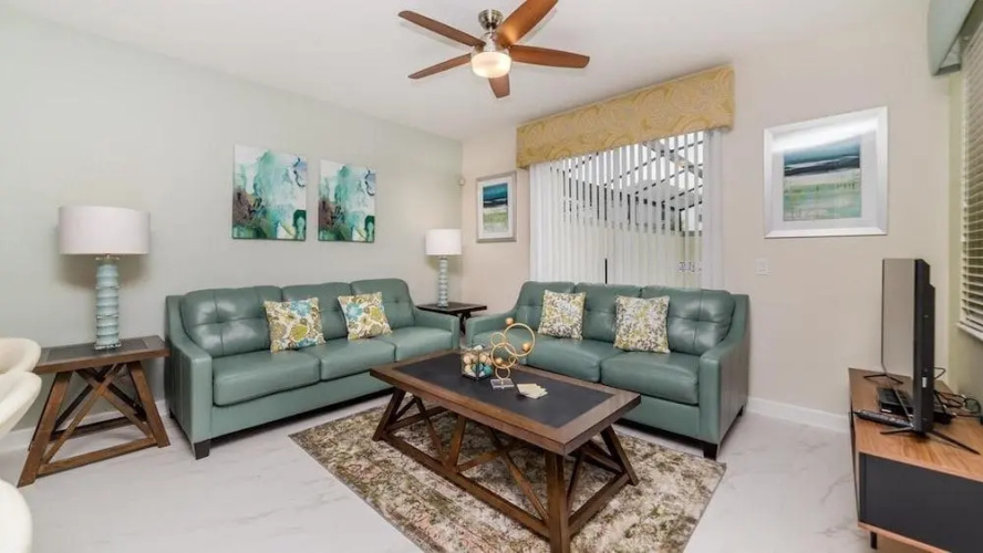 9041 Dogleg Drive