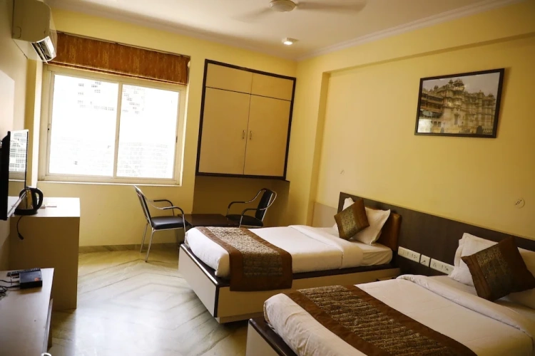 Standard Twin room
