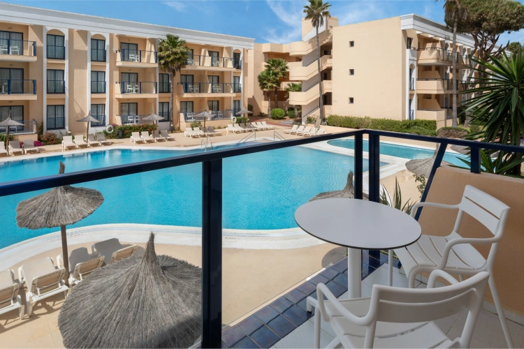 Suite with pool view