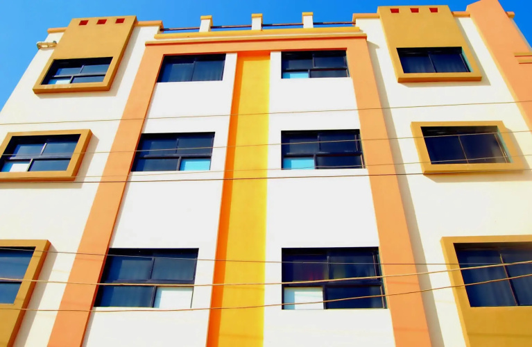Hotel Rajadhiraj