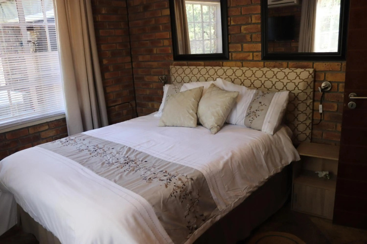 Mellivora Lodge