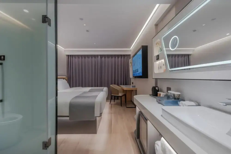 SKYBIRD Hotel