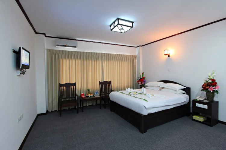 KMA 115 Miles Hotel